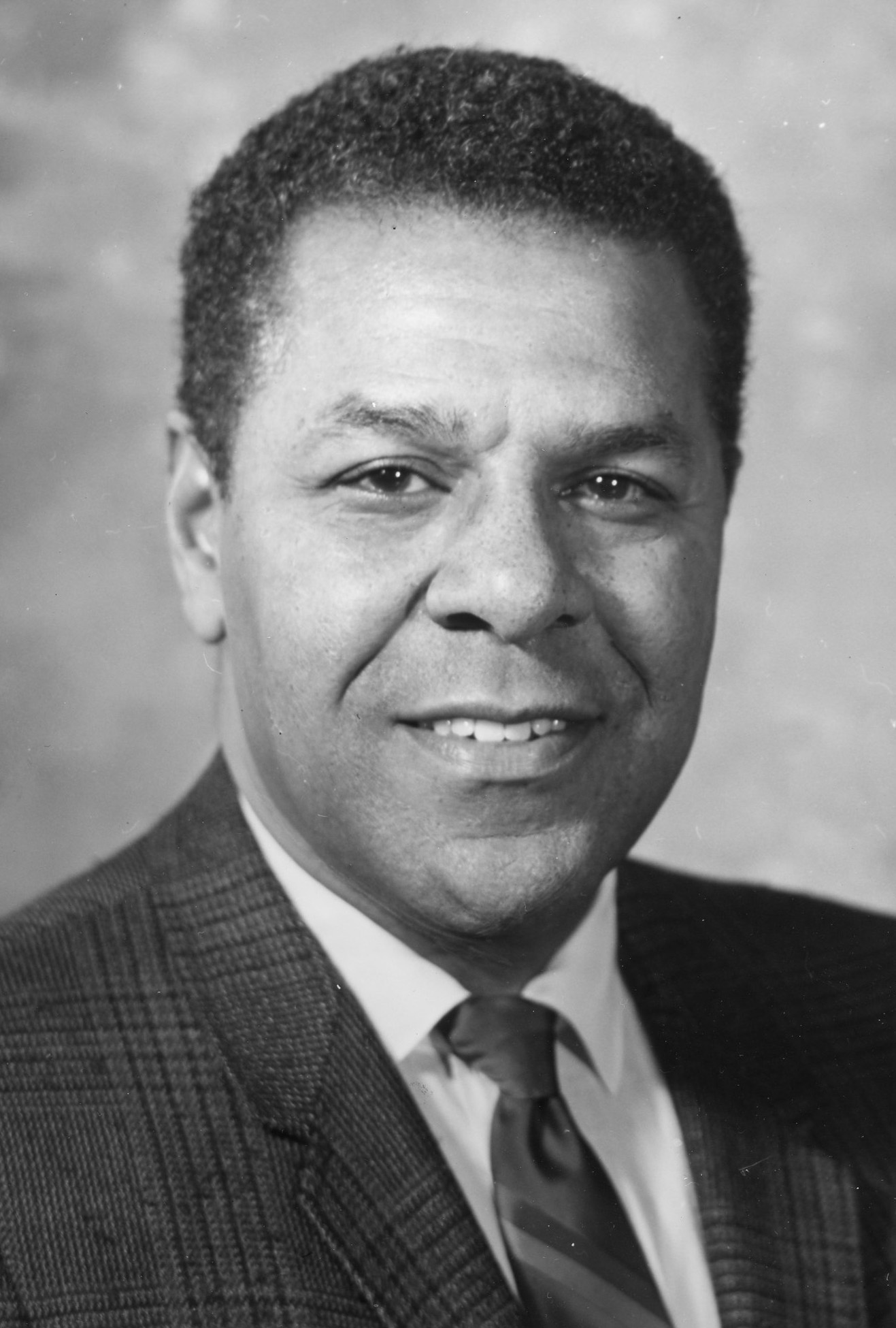 Walter C. Reynolds (1920–2020)